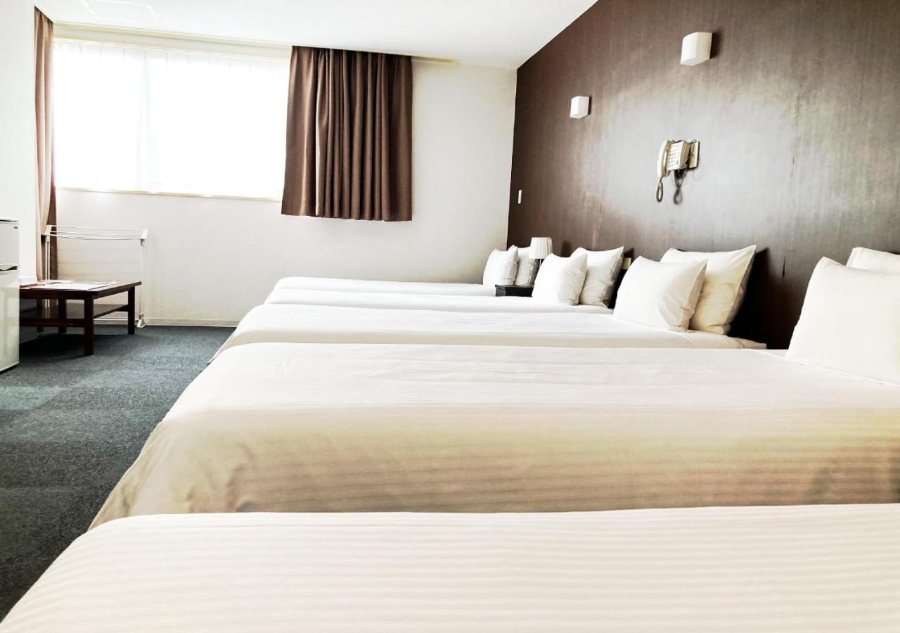 Okinawa Hotel Precia Наха Номер фото